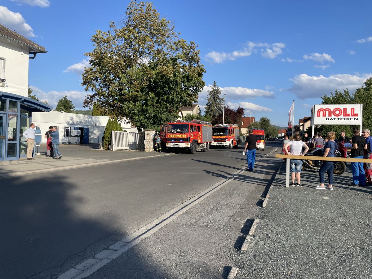 Übung der Feuerwehr in der Angerstraße 50